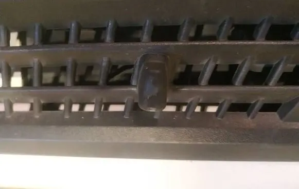 Ford Transit Windshield washer spray nozzle 
