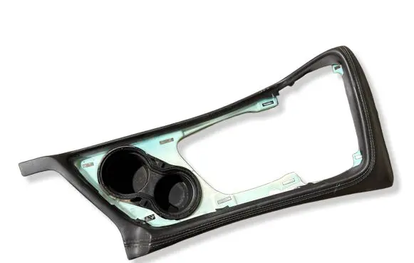 Dodge Challenger Center console 6EF231XGAE