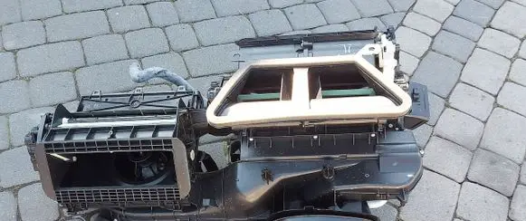 Volkswagen Tiguan Interior heater climate box assembly 