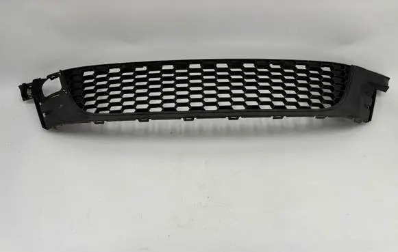 Volkswagen Scirocco Front bumper lower grill 1K8853677