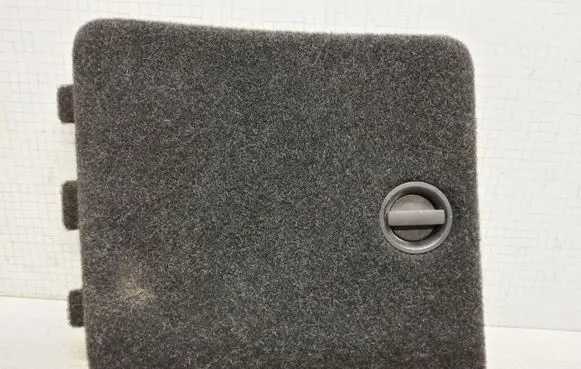 Volkswagen PASSAT B6 Other trunk/boot trim element 1K0867468