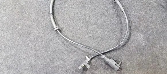 Mitsubishi Colt ABS brake wheel speed sensor MR955037E MR955037-E