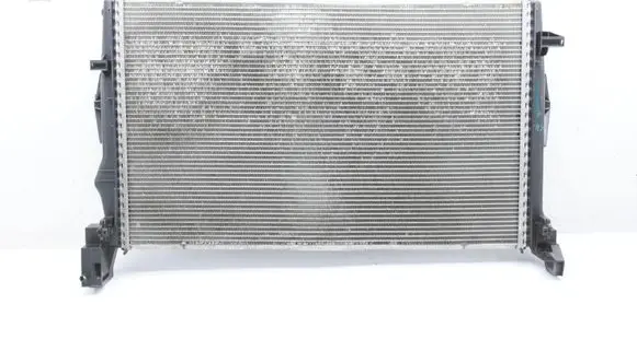 Mercedes-Benz Vito Viano W447 Coolant radiator A4475010201 CZ830004 ZGS009Q1