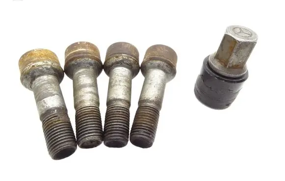Mercedes-Benz ML W164 Nuts/bolts 