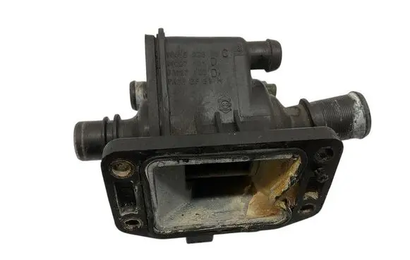 Thermostat/thermostat housing