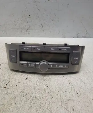 Toyota Avensis T250 Climate control unit 5590005200
