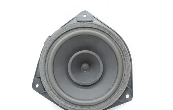 Toyota Avensis T250 Front door speaker 