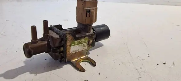 Toyota Land Cruiser (J120) Turbo solenoid valve 2581930060 1397000930