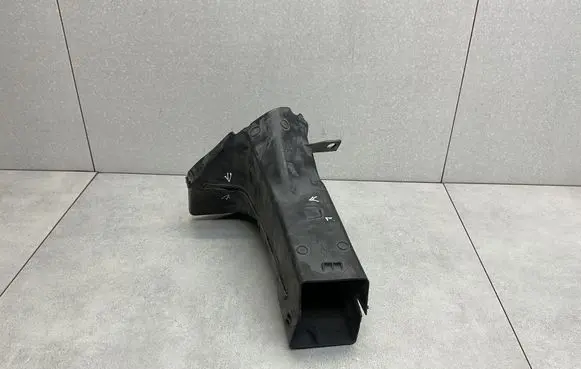 BMW X3M F97 Brake cooling air channel/duct 8066367