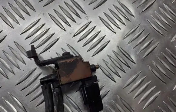 Honda Accord Valve vacuum 