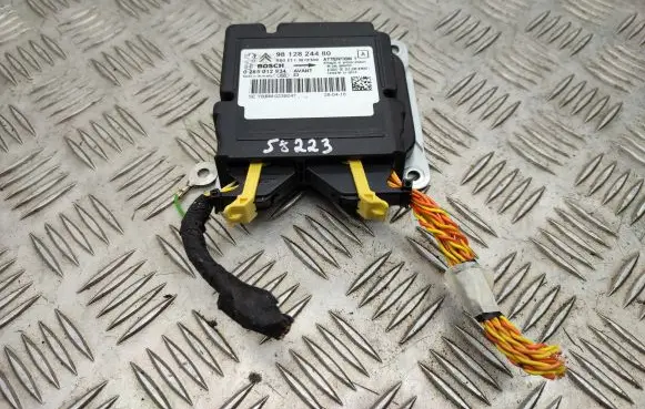 Citroen C4 Cactus Airbag control unit/module 9812824480