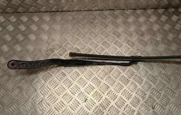 Mercedes-Benz E W212 Front wiper blade arm A2128201344