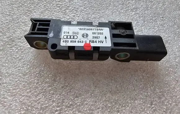 Audi A6 S6 C5 4B Airbag deployment crash/impact sensor 4B0959643C 0231A043