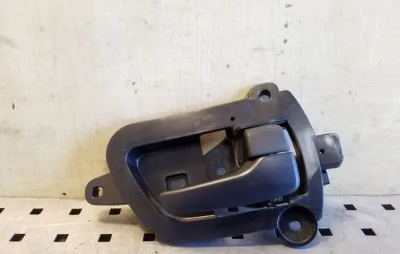 Rear door interior handle