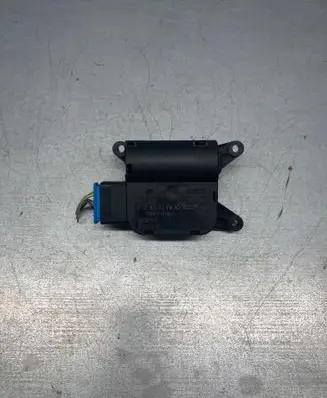 Volkswagen Caddy Air flap motor/actuator 0132801343 1K1907511E 983387XE