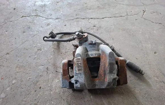 Citroen C4 Grand Picasso Front brake caliper 9807197380