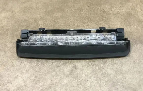 BMW 2 F22 F23 Third/center stoplight 90025665 90025587
