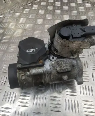 Volkswagen Caddy EGR valve 03G129637A