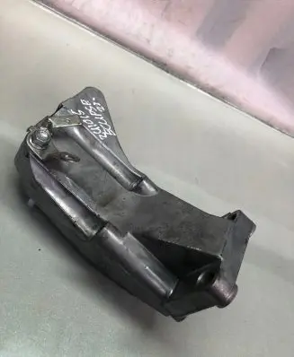 Mitsubishi Eclipse Cross Engine mounting bracket