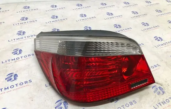 BMW 5 E60 E61 Rear/tail lights 6910767