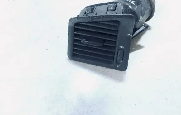 Volvo V70 Dash center air vent grill 3409373