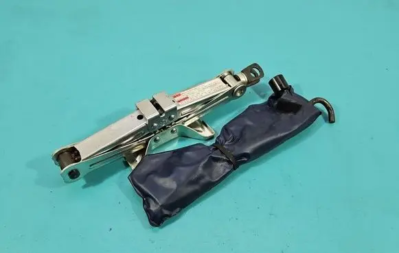 Suzuki Splash Lift Jack IMPRK1522096