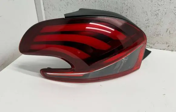 Peugeot 208 Rear/tail lights 9825601280