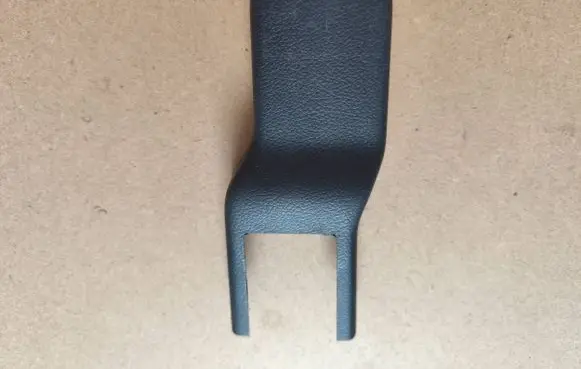 Mazda 3 II Front passenger seat rail trim BBP357041 50620250826