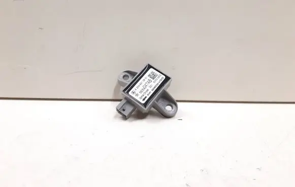 Mercedes-Benz C W204 Airbag deployment crash/impact sensor A2048210651