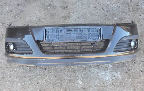 Opel Astra H Front bumper