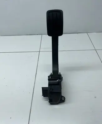 Peugeot 308 Accelerator throttle pedal 9674829180 2445689