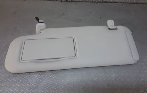Mazda CX-7 Sun visor