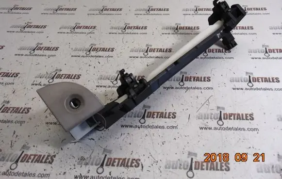 Mercedes-Benz E W211 Glove box handle A2116800284