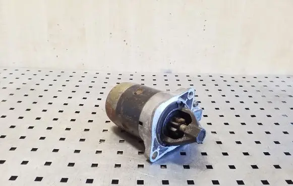 Mazda 323 F Starter motor M3T38882