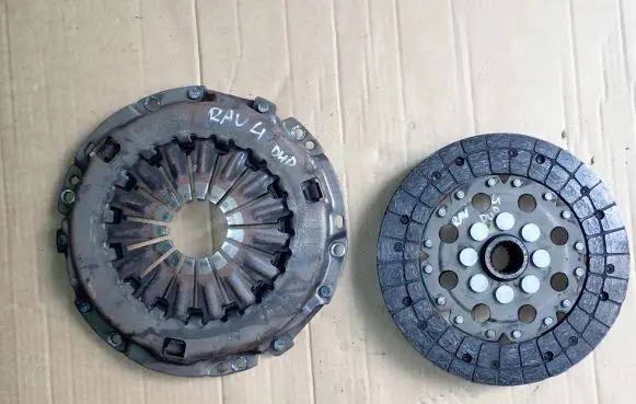 Toyota RAV 4 (XA20) Dual mass flywheel 