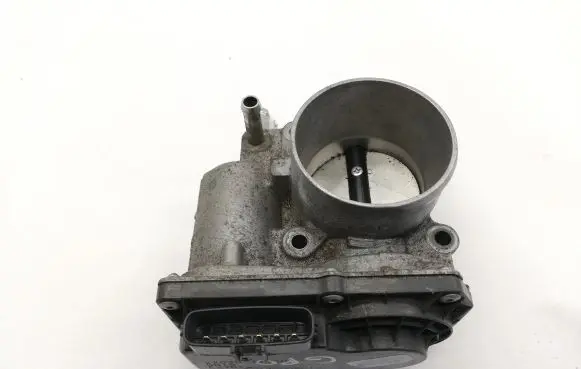 Toyota Auris E180 Throttle valve 2203037060