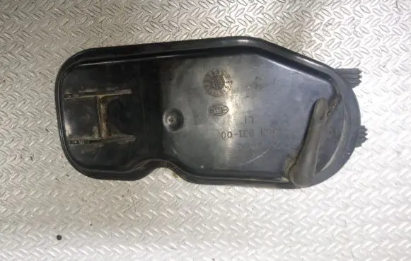Volkswagen Polo III 6N 6N2 6NF Headlight/headlamp dust cover 96383100