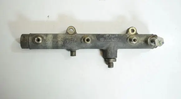 Audi A6 S6 C6 4F Fuel main line pipe 059130090J