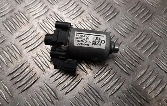 Mazda CX-5 Seat adjustment motor PU25LG104