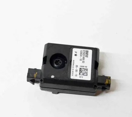 BMW i3 Aerial antenna amplifier 9231466 12363410