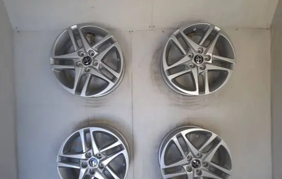 Toyota C-HR I R17 alloy rim 4261110400