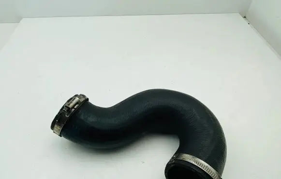 Porsche Cayenne (92A) Intercooler hose/pipe 7P0145972B