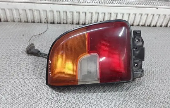 Toyota RAV 4 (XA10) Rear/tail lights