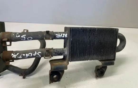 KIA Sportage Engine oil radiator 