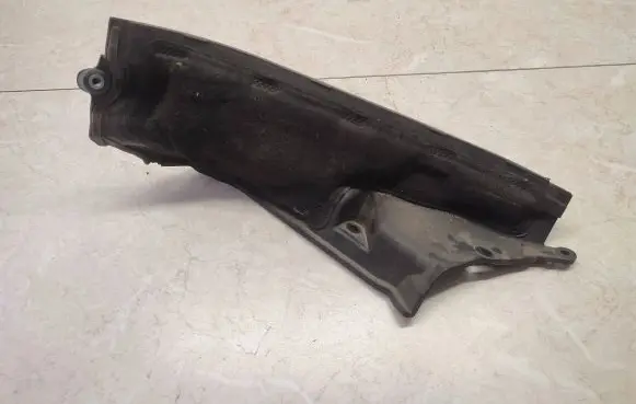 BMW 7 F01 F02 F03 F04 Other engine bay part 51717211460