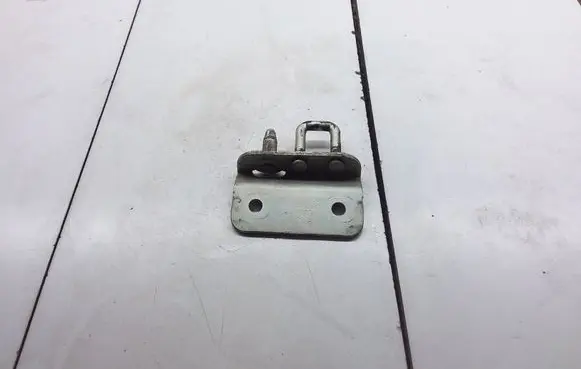 Mercedes-Benz Sprinter W906 Loading door lock loop/hook striker A9067400032