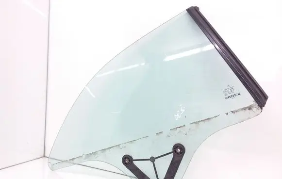 Mercedes-Benz E A207 Rear side window