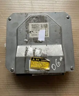 Toyota Prius (XW20) Engine control unit/module 02100210 07000700