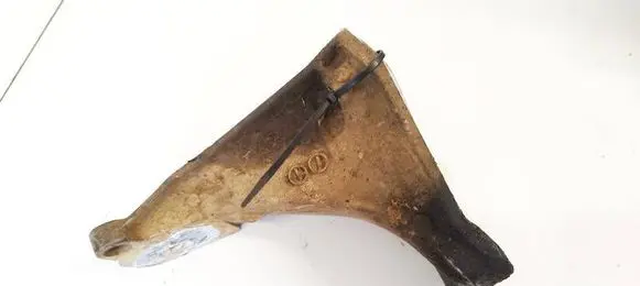Volkswagen PASSAT B4 Engine mounting bracket 1H0199354