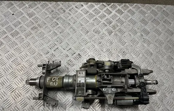 Steering wheel axle set